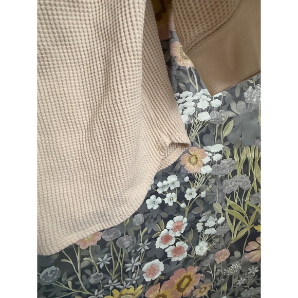 Uniqlo Waffle Knit Long Sleeve Top Beige Crew Neck Casual Pullover L - Picture 7 of 7